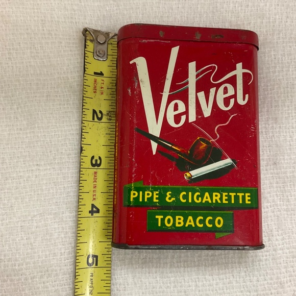 Vintage Velvet Pipe & Cigarette Tobacco Tin Collectible - Picture 9 of 11
